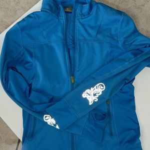 Athleta women’s lightweight jacket with thumb holes